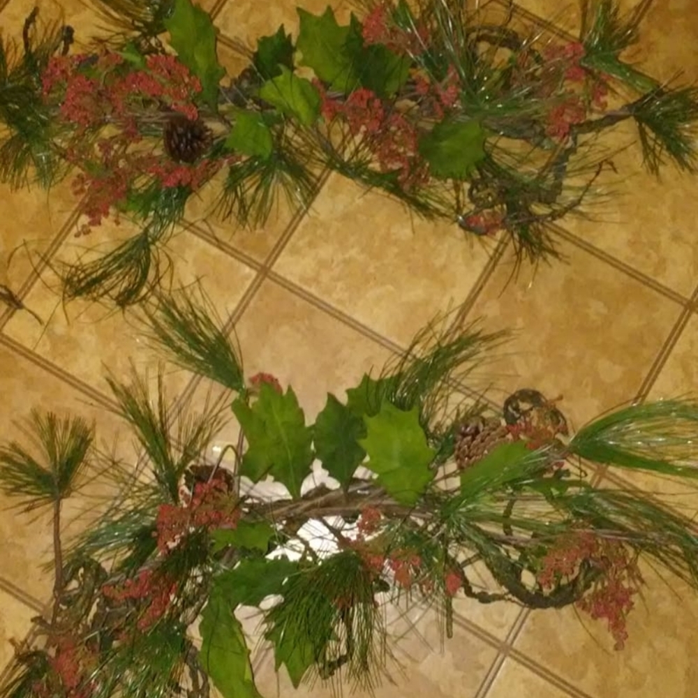 NEW!!! TWO DECORATIVE BEAUTIFUL CHRISTMAS HOLLY BERRIES, CENTERPIECES .